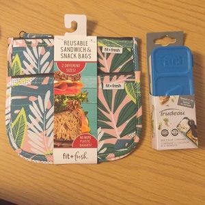 Reusable Sandwich Bags with Snack n Dip Container